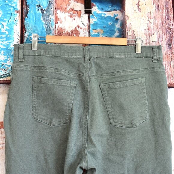 Women's Gloria Vanderbilt Jeans Amanda Straight Leg SIZE 16 Green - Picture 7 of 9